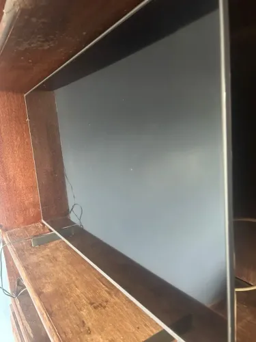 Smart TV Samsung Crystal UHD 4K 43" DU8000 (UN43DU8000G) - Estado de Nova