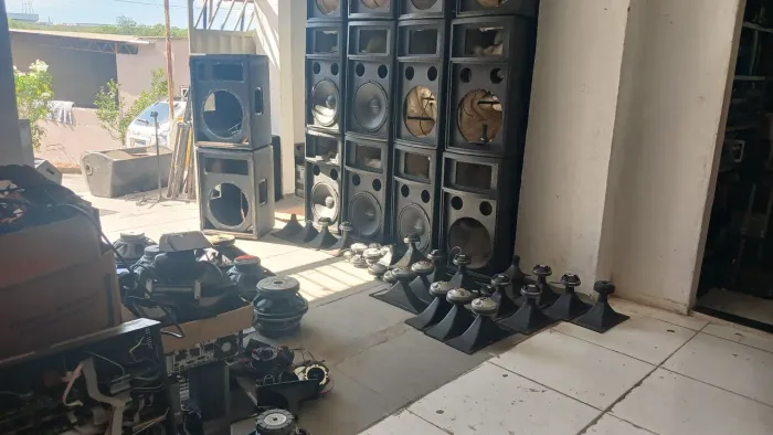 Caixas de som 15" pasivas