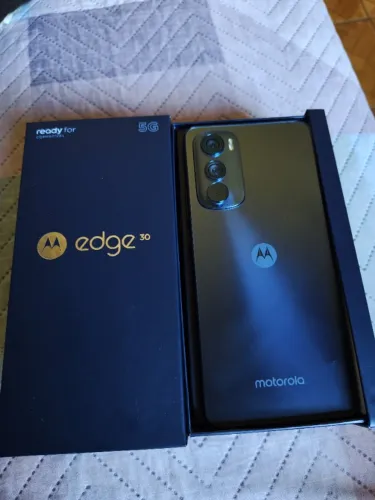 Vende-se Moto Edge 30