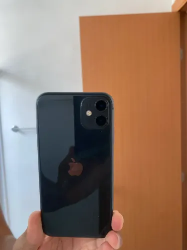 iPhone 11, super conservado 
