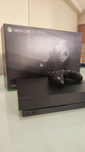 Vendo Xbox One X 1TB 