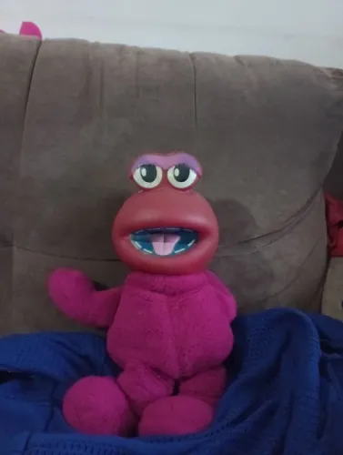 Boneco Melocoton da Eliana, bom estado, porém não funciona