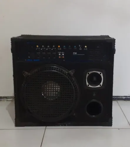 Caixa de Som Amplificada Oneal OM 600 Multiuso