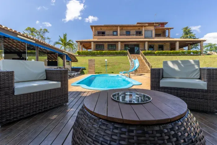 Chácara com 8 quartos à venda, 5160 m² por R$ 3.250.000 - Bairro Jardim Costao - Guararema