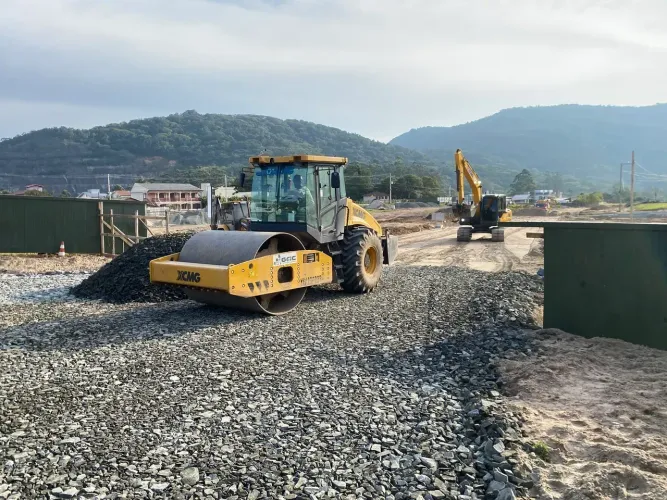 Terreno NOBRE no Rio Tavares DENTRO do Reserva do Leste
