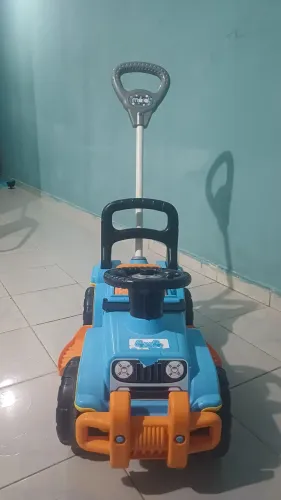 Carrinho Jip Jip Infantil Empurrador Criança