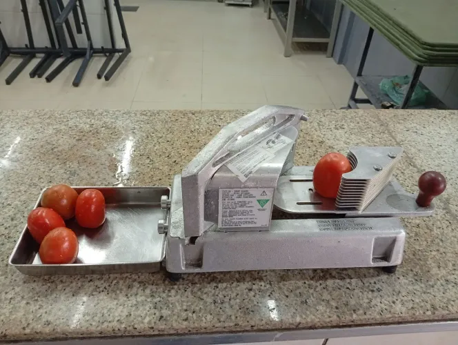 FATIADOR DE TOMATES PROFISSIONAL PRINCE CASTLE