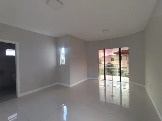 Alugo excelente casa no cidade jardim 2