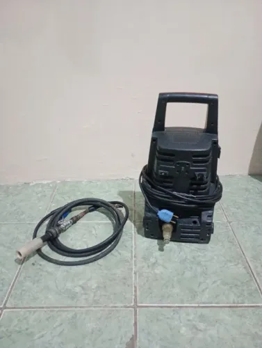 Lavadora de alta pressão (com defeito)