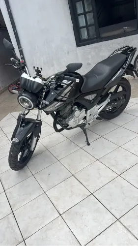 Honda Twister CBX Carburada, famosa velha a Guarda