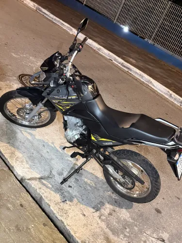 XTZ CROSSER 2017 com 39.000 km