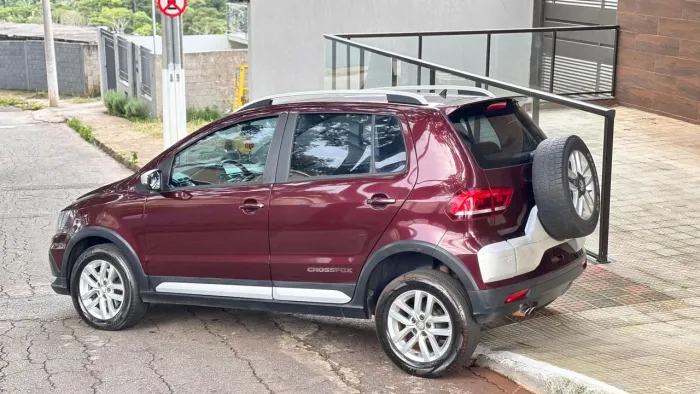 Volkswagen Crossfox 1.6 T. Flex 16V 5P 2015