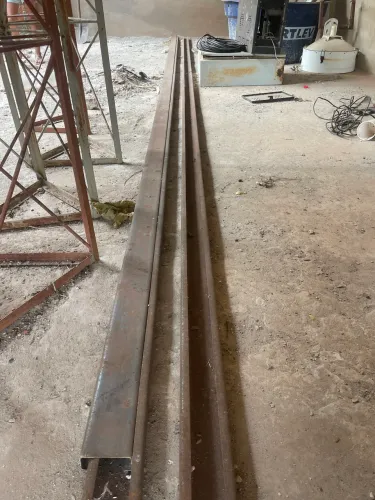 Vendo perfil , 75mm , 6 metro de comprimento, valor pra sair logo 150 cada