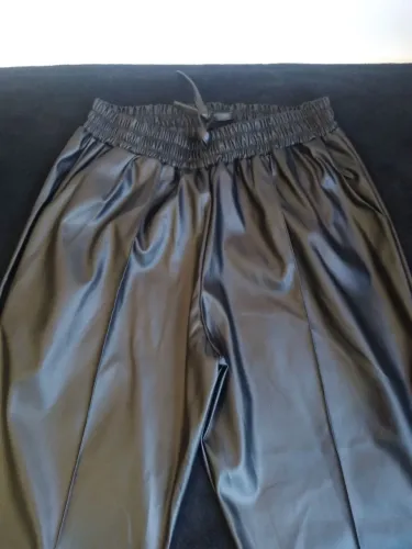 Calça bomber