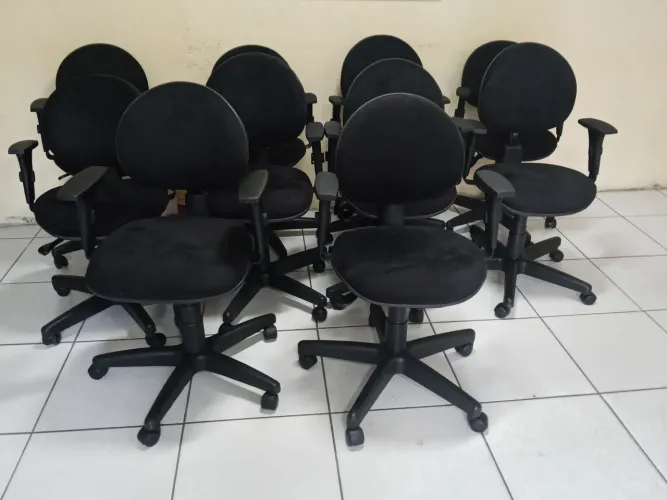 Cadeiras para escritórios usadas 
