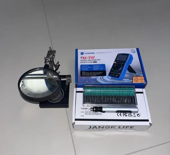 Bancada para manutenção de celulares 