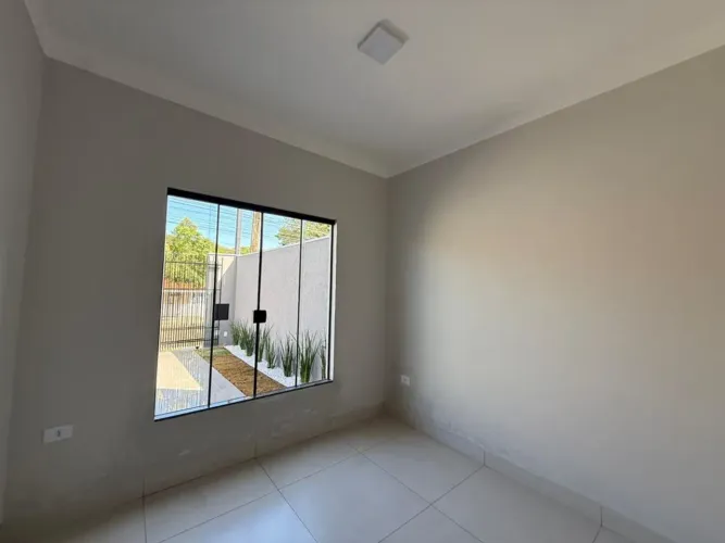 Ótima oportunidade -Linda Casa no Requião em Maringá PR -