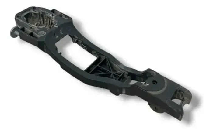 Suporte Maçaneta Direita Vw Saveiro G7 2017 2018 2019 2020