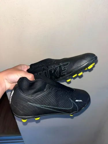 Chuteira Nike Mercurial Campo Preta - Ótimo Estado 