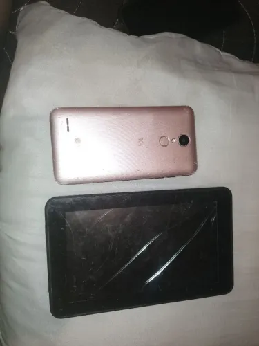 Celular e tablet 