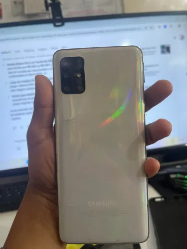 Estou vendendo esse celular