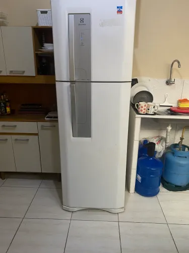 Geladeira Frost Free Electrolux