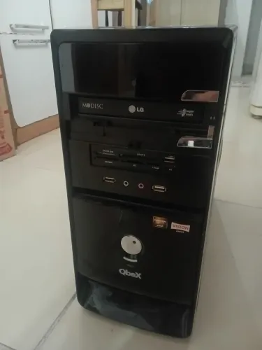 PC AMD-60 com Windows 10 instalado e verificado