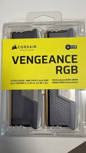 CORSAIR VENGEANCE RGB DDR5 RAM 32GB (2x16GB) 6000MHz CL36
