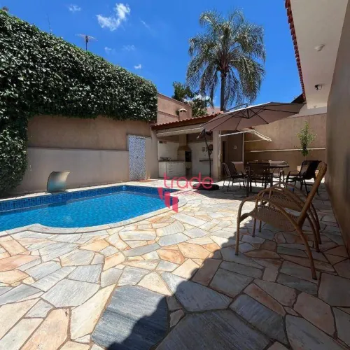 Casa Térrea à Venda de 04 Quartos no Bairro City Ribeirão em Ribeirão Preto com Piscina.