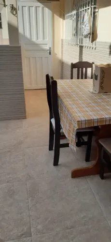 Alugo suíte no centro de Petrópolis