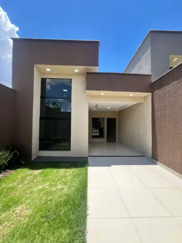 CASA EM TRINDADE C/ PISCINA