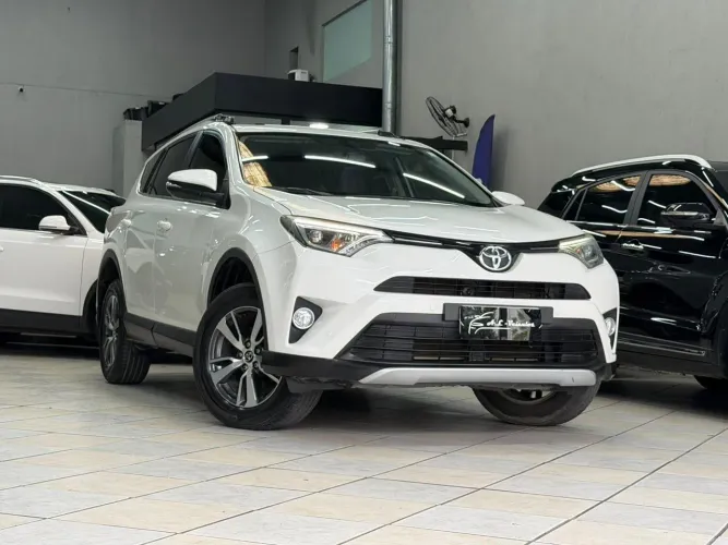 Toyota RAV4 2.0 Top 4X2 16V Aut. 2018