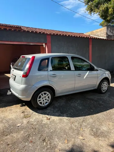Ford Fiesta SE 1.6 8V Flex 5P 2014
