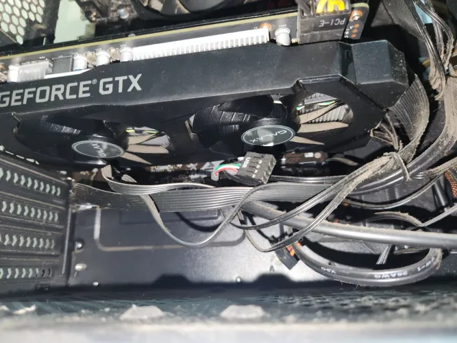 Gtx 1660 ti único dono