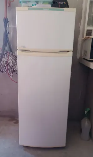 Geladeira seminova
