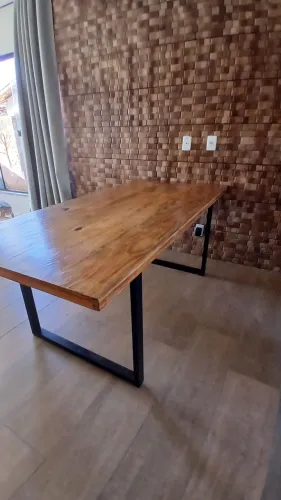 Mesa de jantar industrial novíssima!