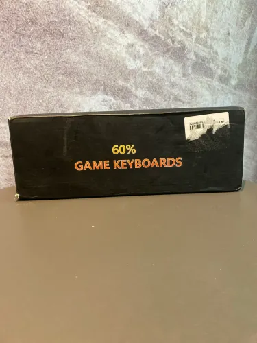 Teclado mecânico para jogos 60%.
