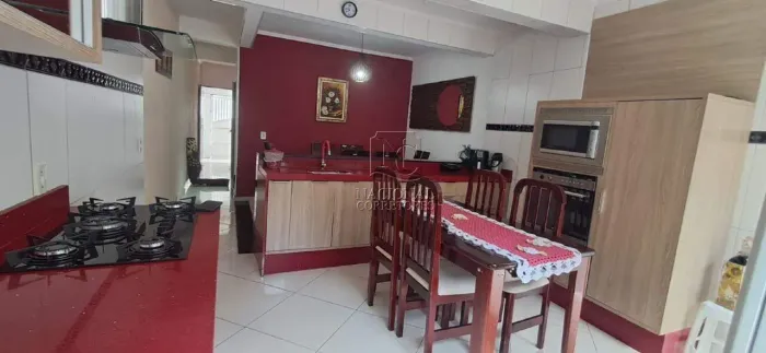 Sobrado à venda, 2 quartos, 1 suíte, 1 vaga, Condomínio Maracanã - Santo André/SP