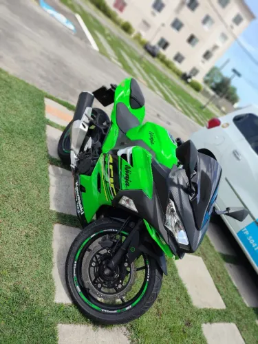 Ninja 400 KRT 2019 revisada.