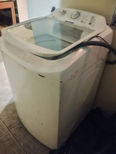 Por 199 reais Máquina de lavar Eletrolux parou de funcionar 
