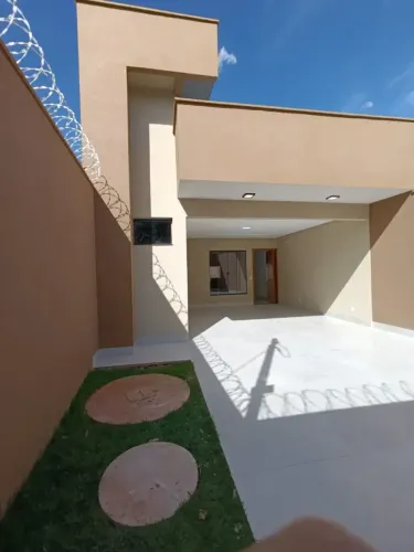 CASA ALTO PADRÃO 3 SUÍTES PLENAS VARANDA GOURMET  PORCELANATO ILUMINAÇÃO LED FINANCIA
