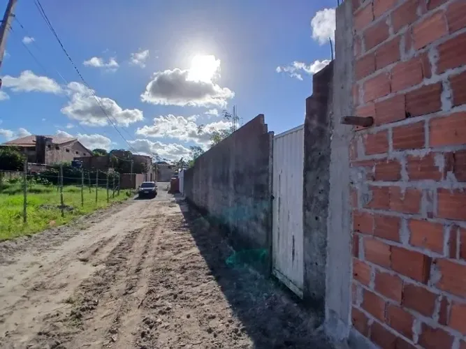 TERRENO 12 x 20, parcialmente murado,  na RUA JESUS DE NAZARÉ, Parque Verde II, Camaçari