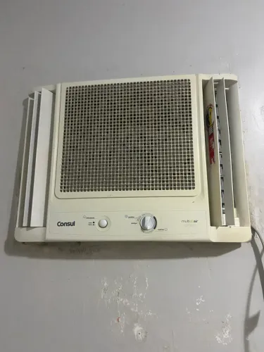 Vendo ar condicionado consul 10 mil btus de caixa