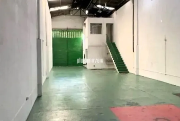 Galpão de 282m² Vila Anastácio