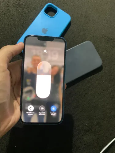 iPhone 13 super conservado
