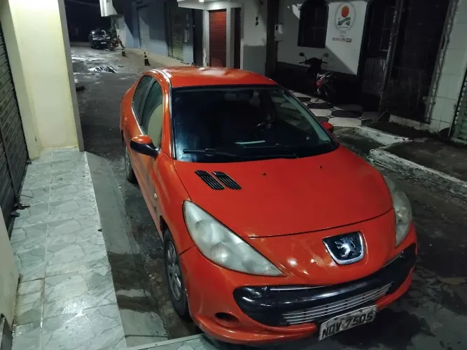 Peugeot 207 Sed. Passion XR Sport 1.4 Flex 8V 4P 2011