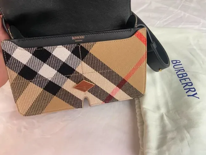 Burberry Snip