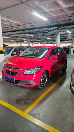 Chevrolet Onix Hatch LTZ 1.4 8V Flex Power Aut. 4P 2015