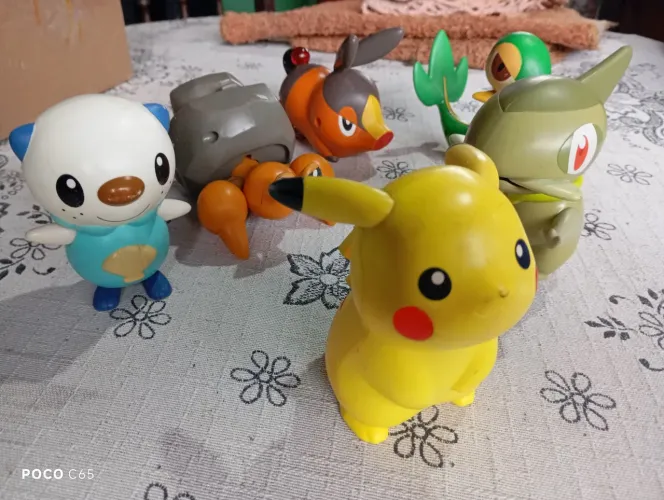 Colecao pokémon McDonald's 2012 quase completa