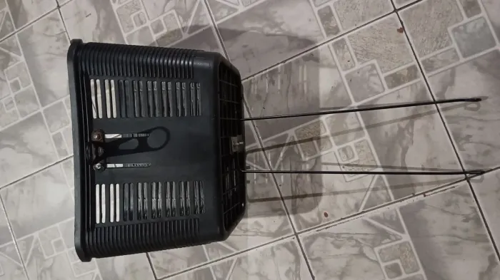 Cesta para bicicleta ,nunca foi usada.